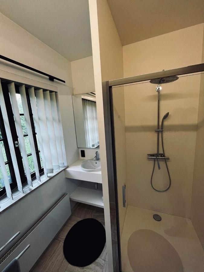 Guesthouse Ter Linden Bazel ภายนอก รูปภาพ